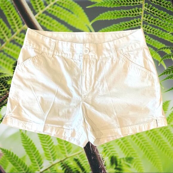COLUMBIA Sportswear Regular Fit White Court Shorts Size 6 - Picture 1 of 5